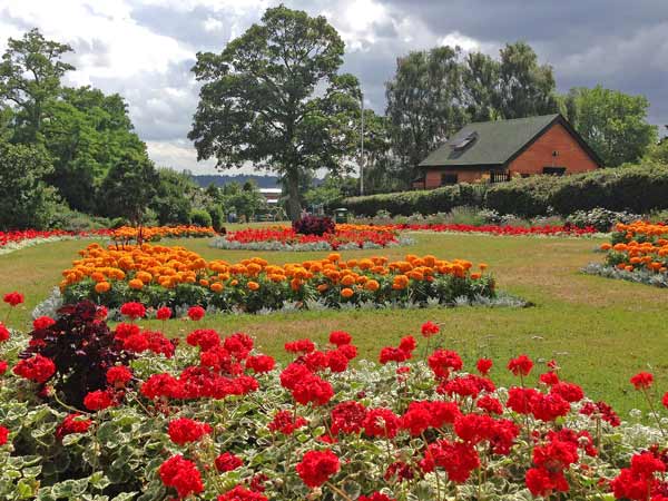 Old Court House Park and Café